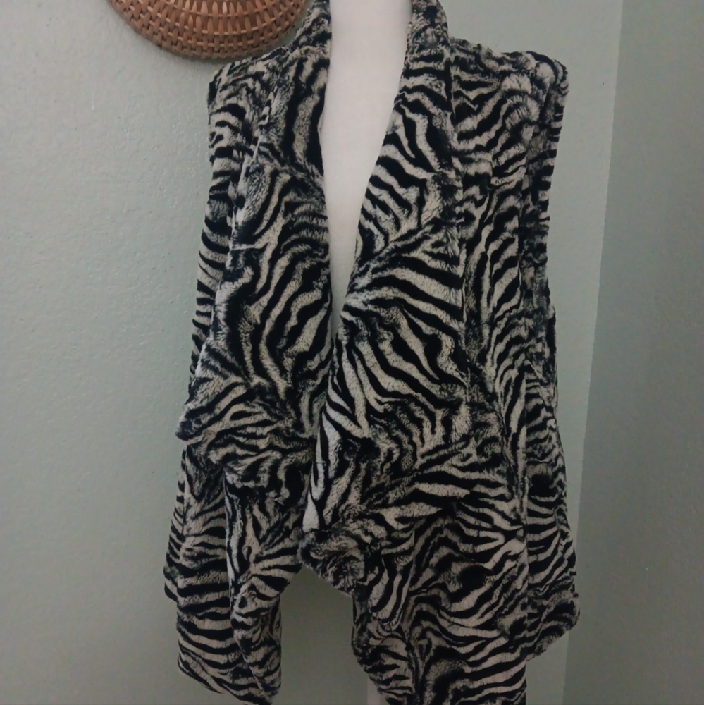 Michael Kors Faux Rabbit Fur Vest Sz XL